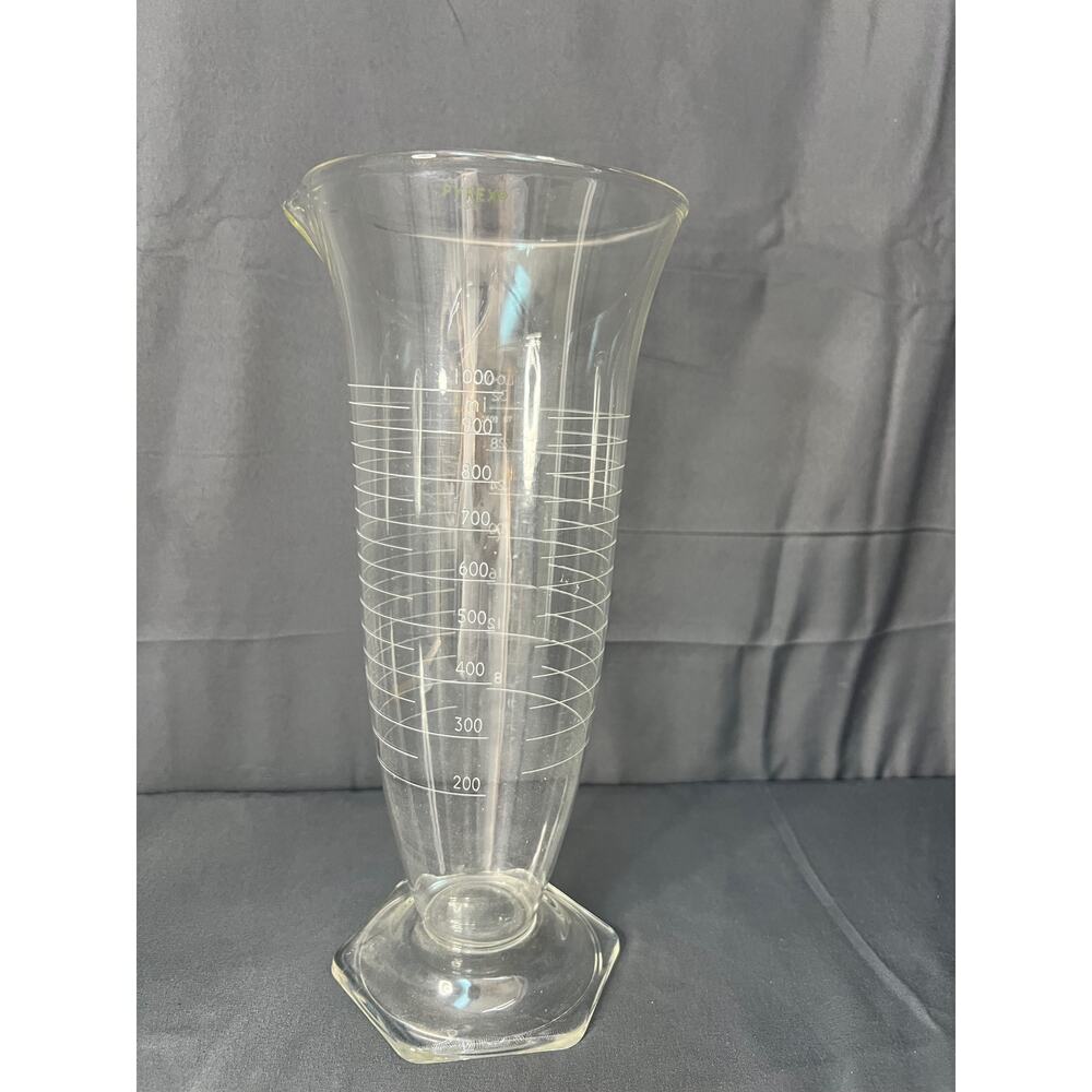 Vintage Pyrex 1000 ML Glass Beaker 11"